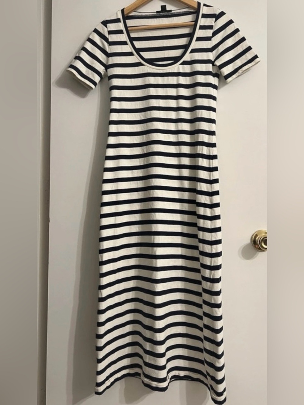 J Crew Nautical Women's T Shirt Short Sleeve size M Dress White Navy Stripe NWT